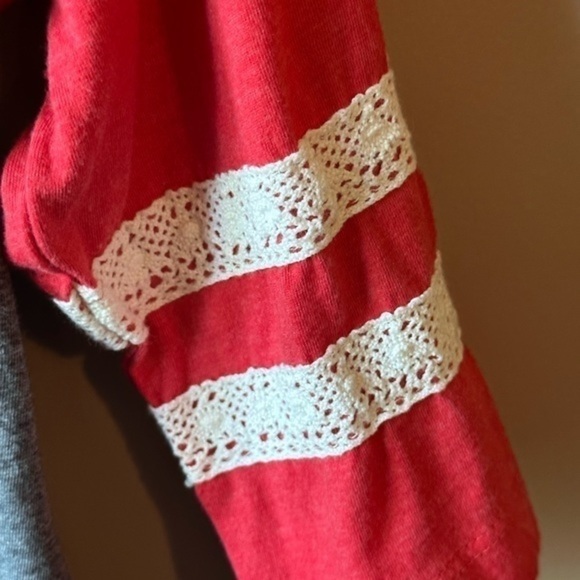 Georgia Bulldog cute Raglan lace trim shirt womens MEDIUM - Picture 3 of 5